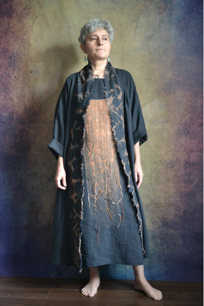 Japanese collection. Linen cardigan Flame. Embroidered linen dustcoat