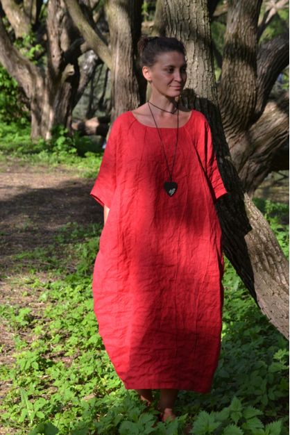 Loose linen dress. Bright red color. Plus size linen dress. More color